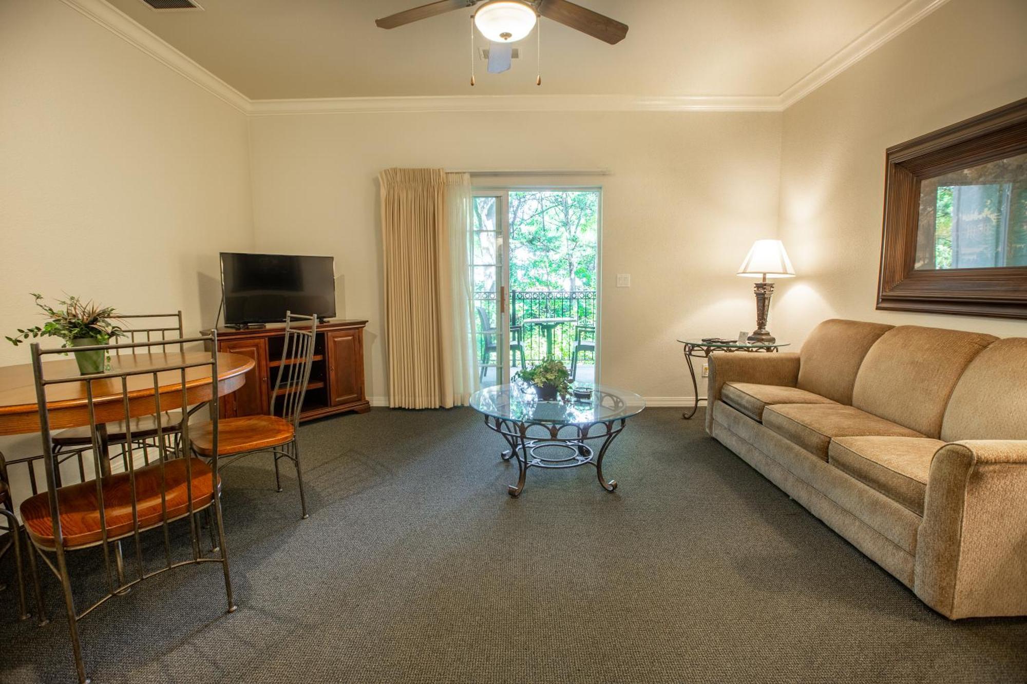 French Quarter Resort ブランソン エクステリア 写真