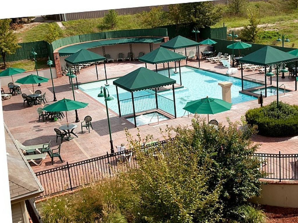 French Quarter Resort ブランソン エクステリア 写真