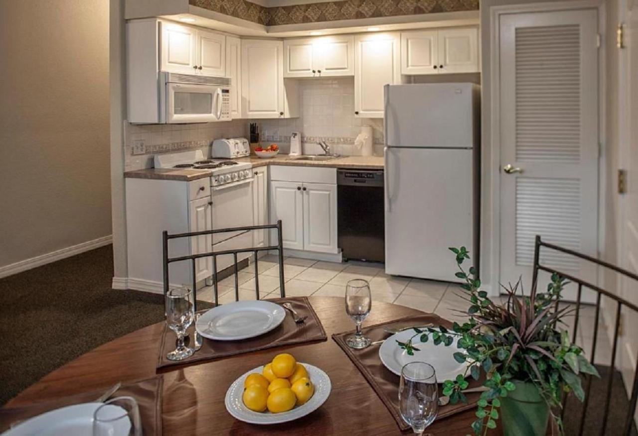 French Quarter Resort ブランソン エクステリア 写真